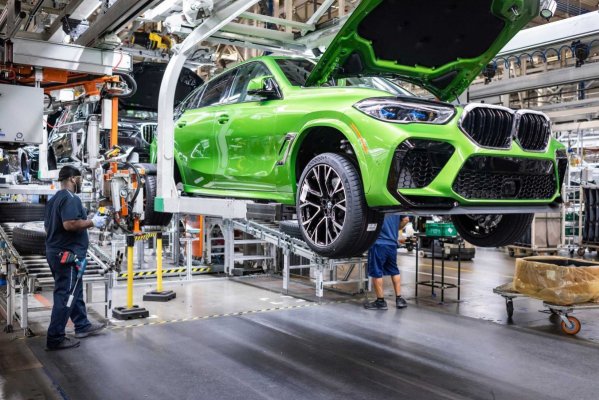 Principala uzină BMW din Germania va produce numai automobile electrice din 2027