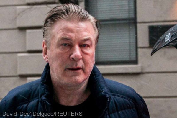 Alec Baldwin, trimis din nou în judecată pentru împuşcătura fatală de pe platoul de filmare