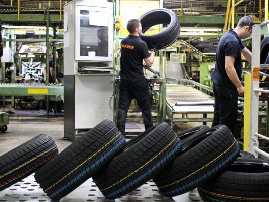 UE a efectuat inspecţii surpriză la producătorii de anvelope pe care îi suspectează de cartel