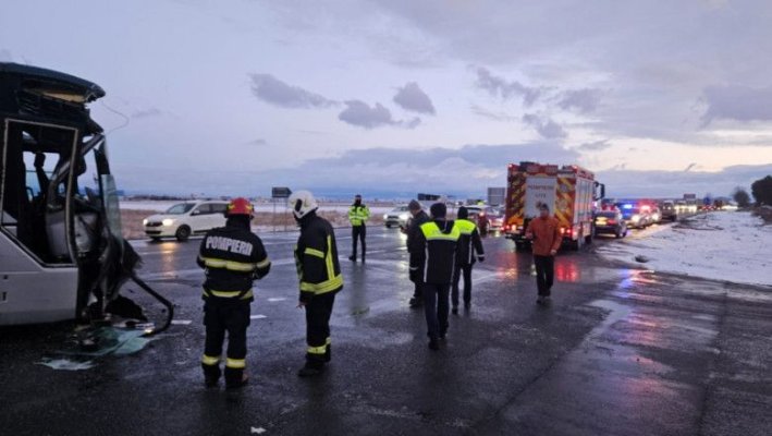 Șase oameni au ajuns la spital după un accident cu două autobuze în Brașov