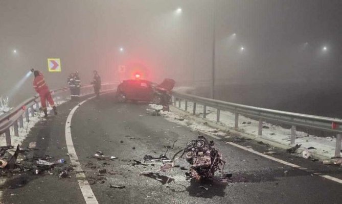 Un șofer începător s-a izbit de un parapet pe drumul expres Craiova-Pitești și a scăpat doar cu răni ușoare 