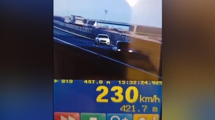 Șofer prins cu 230 de kilometri la oră, pe Autostrada A1. Video