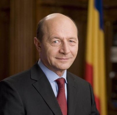 Fostul președinte Traian Băsescu a fost internat la Spitalul Militar