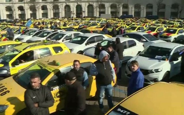 Taximetriştii care au protestat în ultimele trei zile în Capitală au decis să intre în greva foamei