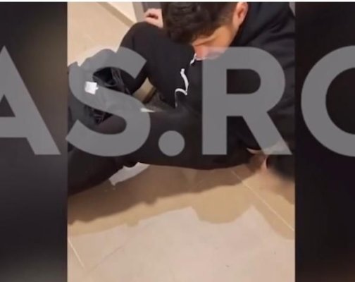  Cristi Tănase, fostul jucător de la FCSB, găsit pe jos, în faţa unei uşi, cu sânge la gură. Video  