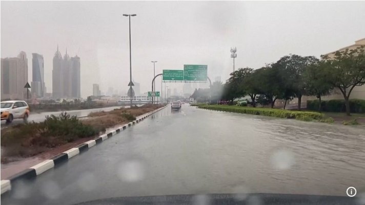 Inundații provocate de ploile torențiale în Dubai. Video