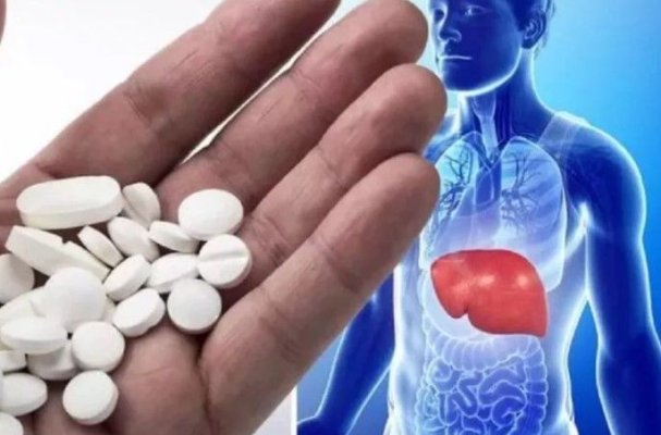 Avertismentul medicilor: risc de infarct și AVC de la paracetamol în cazul acestei categorii de persoane