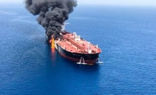 Alertă în Marea Roșie - Încă un vas a fost lovit de rebelii Houthi
