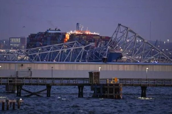 Pod prăbuşit la Baltimore: Căutările suspendate, şase persoane presupuse moarte 