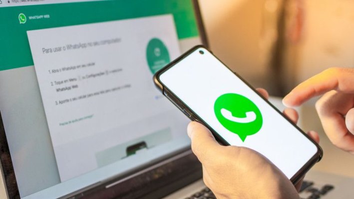 O nouă funcție mult așteptată la WhatsApp: transcrierea mesajelor vocale
