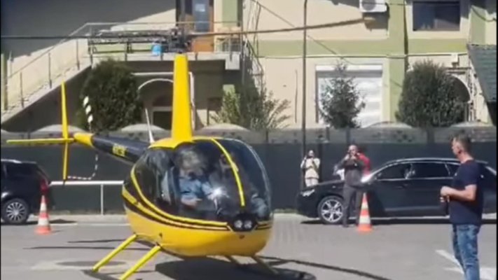 Pilotul care a aterizat cu elicopterul într-o benzinărie le-a închis telefonul în nas celor de la Autoritatea Aeronautică. Video
