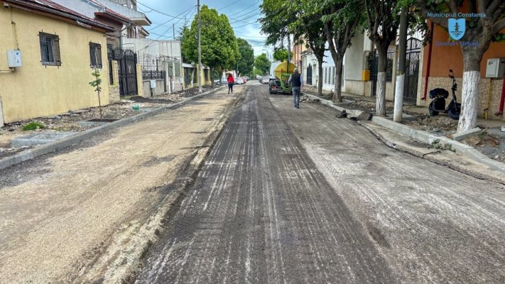 Se reabilitează infrastructura rutieră în mai multe zone din oraș