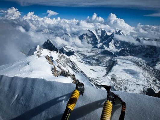 Alpinist român găsit mort la peste 7000 metri altitudine, pe muntele Everest