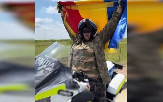 Diana Șoșoacă s-a urcat pe motocicleta unui polițist și s-a filmat pentru TikTok. Video