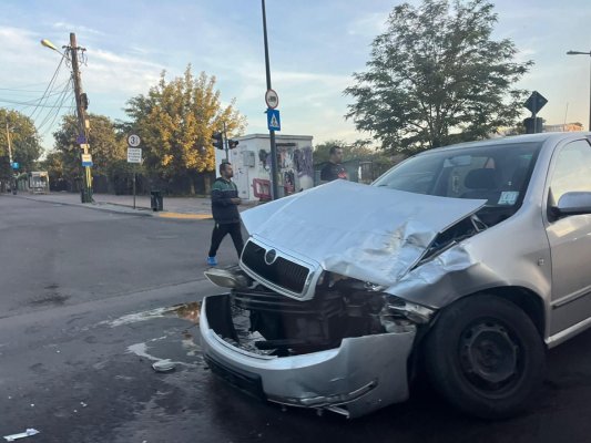 Accident, cu două mașini, în Km 4-5