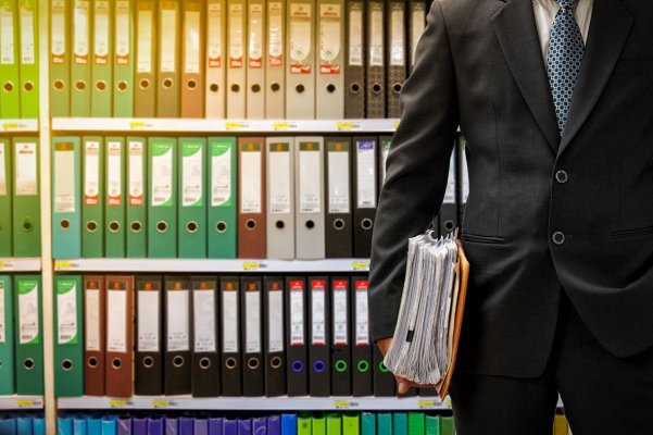 Companiile și instituţiile publice din România nu vor mai fi nevoie să îşi printeze şi să arhiveze documentele