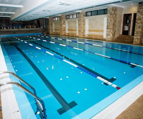 Bărbat decedat într-un bazin de înot din Timișoara