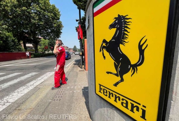 Ferrari îşi propune să rivalizeze cu Tesla prin lansarea unui supercar electric în 2025