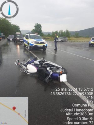 Motociclist rănit în urma unui accident între un autoturism și o motocicletă pe DN66