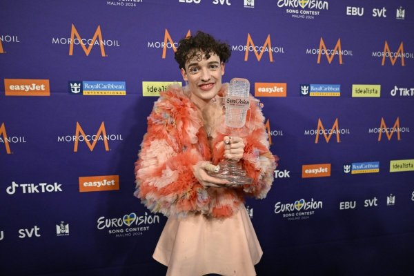 Câştigătorul Eurovision 2024, Nemo, spune că Elveţia are nevoie de opţiunea pentru al treilea gen