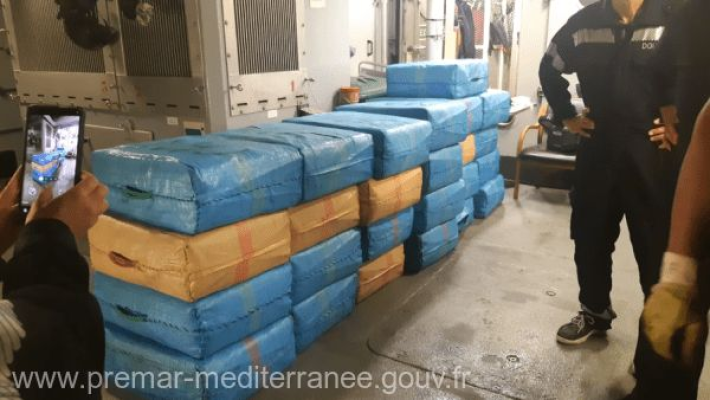 Peste două tone de drog confiscate într-o operaţiune franco-spaniolă