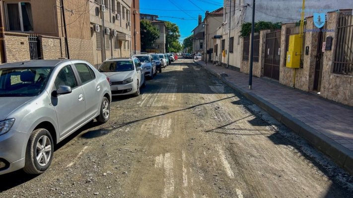 Atenție șoferi! Se reabilitează carosabilul pe strada Cuza Vodă