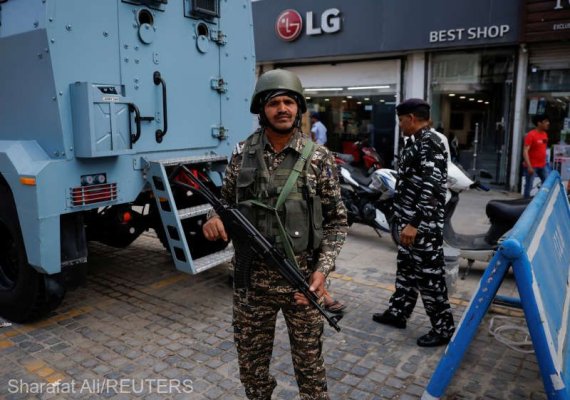 India: Doi presupuşi rebeli împuşcaţi de poliţie în Kashmir