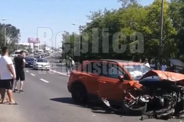 Sute de mașini blocate de la Costinești până la sensul giratoriu de la Agigea, în urma unui accident. Video