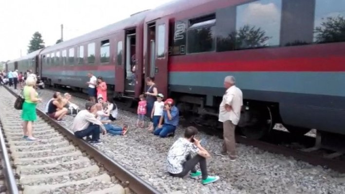 Revoltă! Trenul Timișoara-Mangalia, peste 5 ore de întârziere