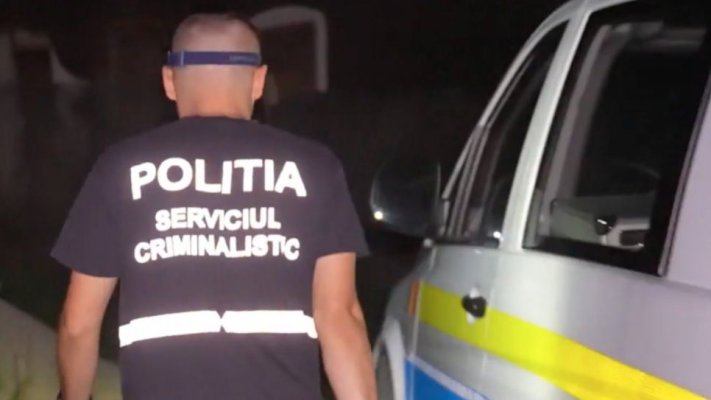 O familie din Cluj a fost găsită fără viață, în curtea casei, lângă piscină