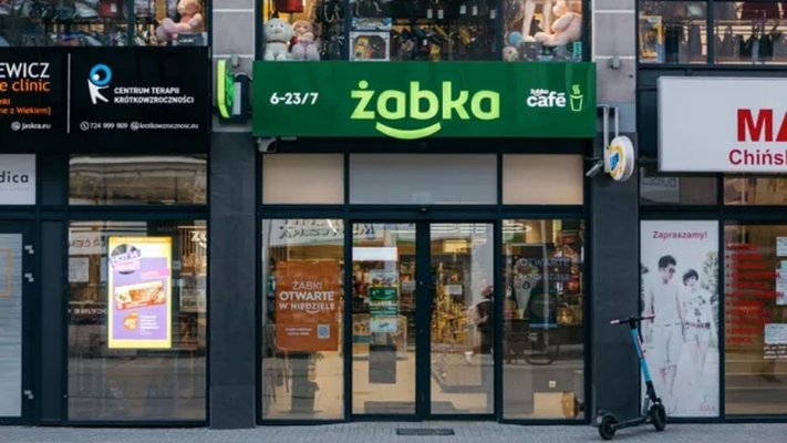 Un gigant polonez deschide un nou tip de magazin în România. Intră la bătaie cu Mega Image