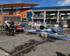 Trei victime ale exploziei de la Dedeman Botoșani sunt în stare gravă