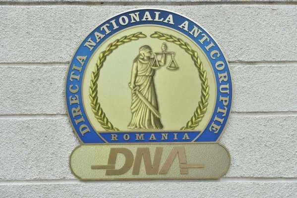 Şeful Biroului pentru Imigrări, reţinut de DNA