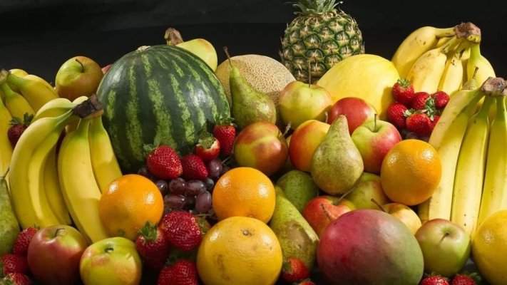 Care sunt cele mai bune fructe care te pot ajuta să slăbești, potrivit nutriționiștilor