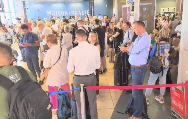 Haos pe Aeroportul Otopeni. Angajații  Wizz Air s-au retras ca să nu fie bătuţi de pasageri