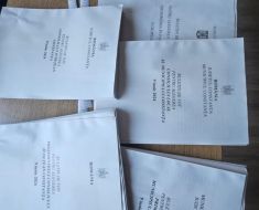 Dosar penal pentru un alegător din Constanța, după ce a intrat în cabina de vot cu mai multe buletine