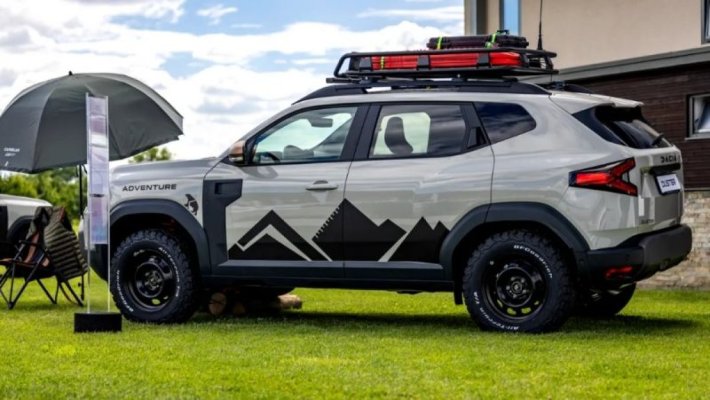 Noua Dacia Duster, transformată în „tanc“ off-road. Prețul mașinii este de peste 30.000 de euro