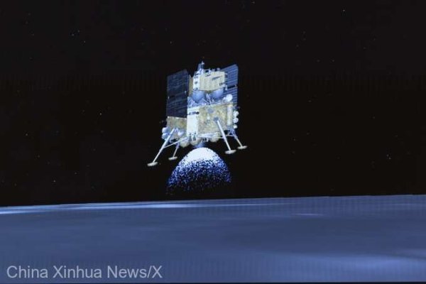 Sonda chineză decolează de pe Lună cu eşantioane din partea ascunsă