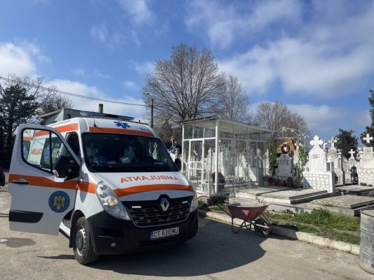 O ambulanță a fost pusă să plătească taxă de acces pentru a prelua un pacient dintr-un cimitir