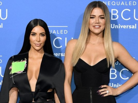 Surorile Kardashian şi alte celebrităţi, în India pentru nunta fiului unui miliardar