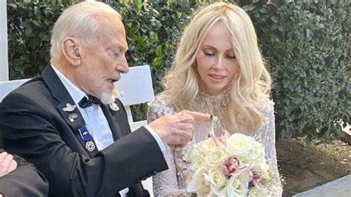 Buzz Aldrin, în vârstă de 93 de ani, s-a căsătorit cu românca Anca Faur