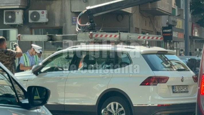 Poliția e pe noi! Un bucureștean își căuta disperat mașina, crezând că i-au șterpelit-o hoții! Video