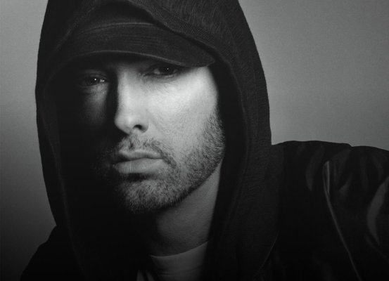 Eminem o depășește pe Taylor Swift în topul celor mai bine vândute albume din SUA