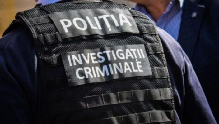 Un bărbat monitorizat electronic de poliție a fost găsit spânzurat