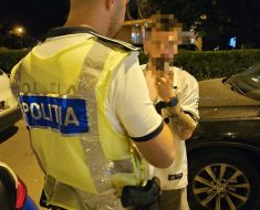 Bărbat, arestat după ce a condus fără permis și nu a oprit la semnalele polițiștilor