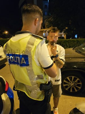 Un tânăr de 18 ani a furat mașina fratelui și a gonit prin Mamaia, beat și drogat!