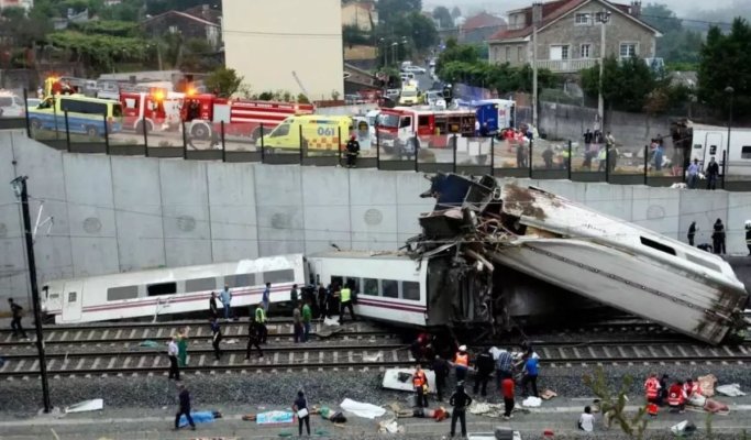 Spania: Vinovaţii accidentului de tren soldat cu 80 de morţi în 2013, condamnaţi la închisoare