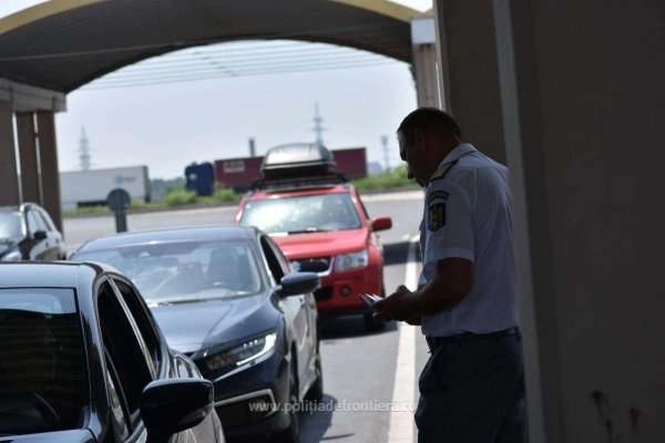 Polițiștii iau măsuri pentru reducerea timpilor de aşteptare la graniţele cu Bulgaria