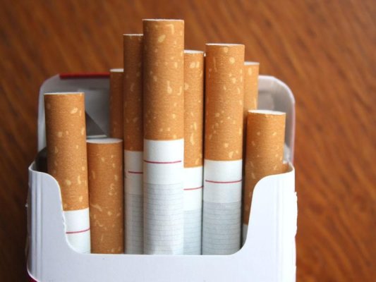 Un bărbat a fost sancționat contravențional pentru vânzare de țigări