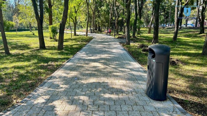 Alei pietonale reabilitate, un spațiu verde generos și mobilier urban modern în Parcul Tăbăcăriei